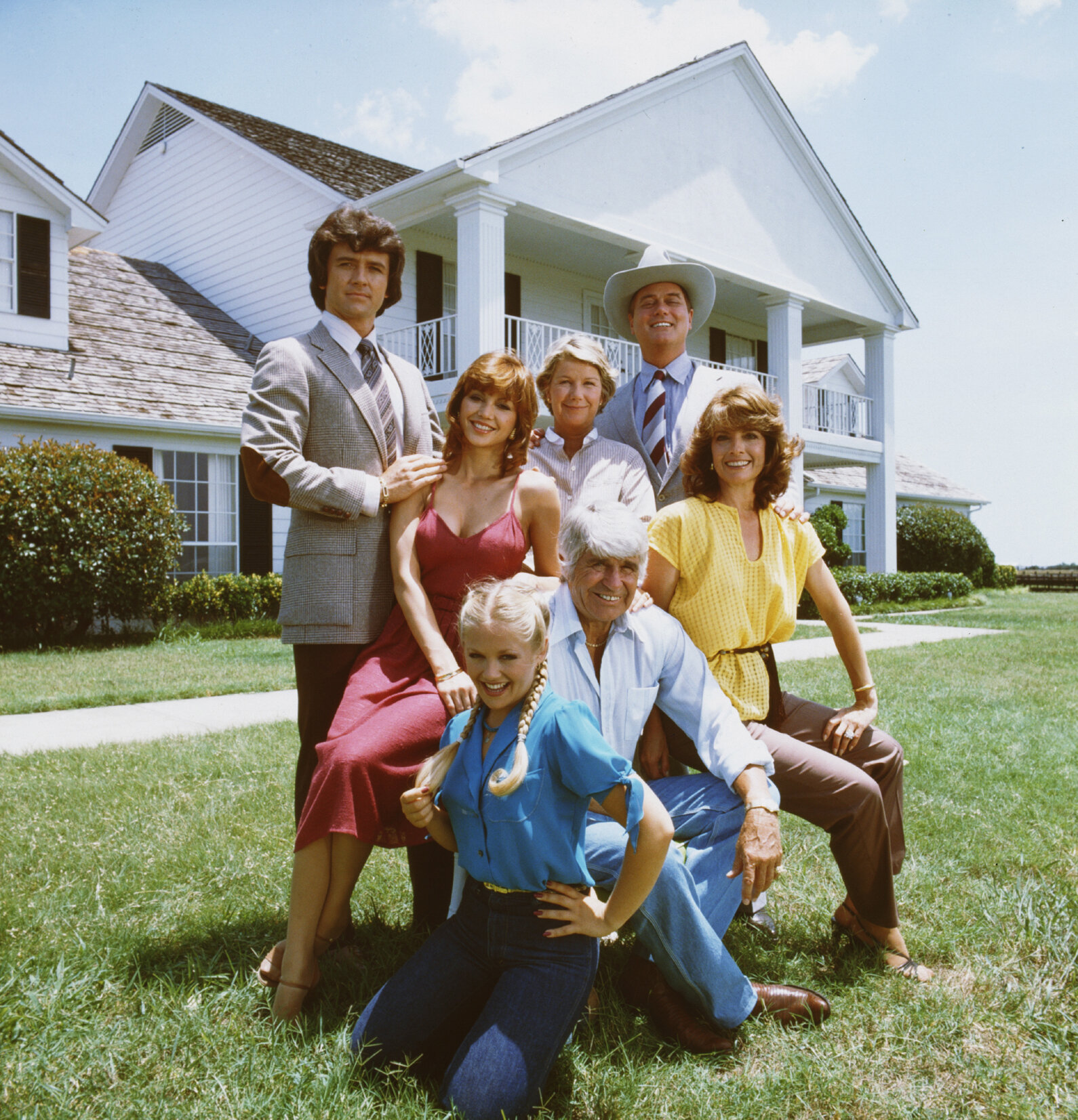 Dallas არის ამერიკული პრაიმ-თაიმის სატელევიზიო სერიალი, რომელიც ეთერში გავიდა CBS- ზე 1978 წლის 2 აპრილიდან 1991 წლის 3 მაისამდე.